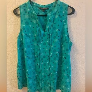 41 Hawthorn sleeveless shirt. Size large.